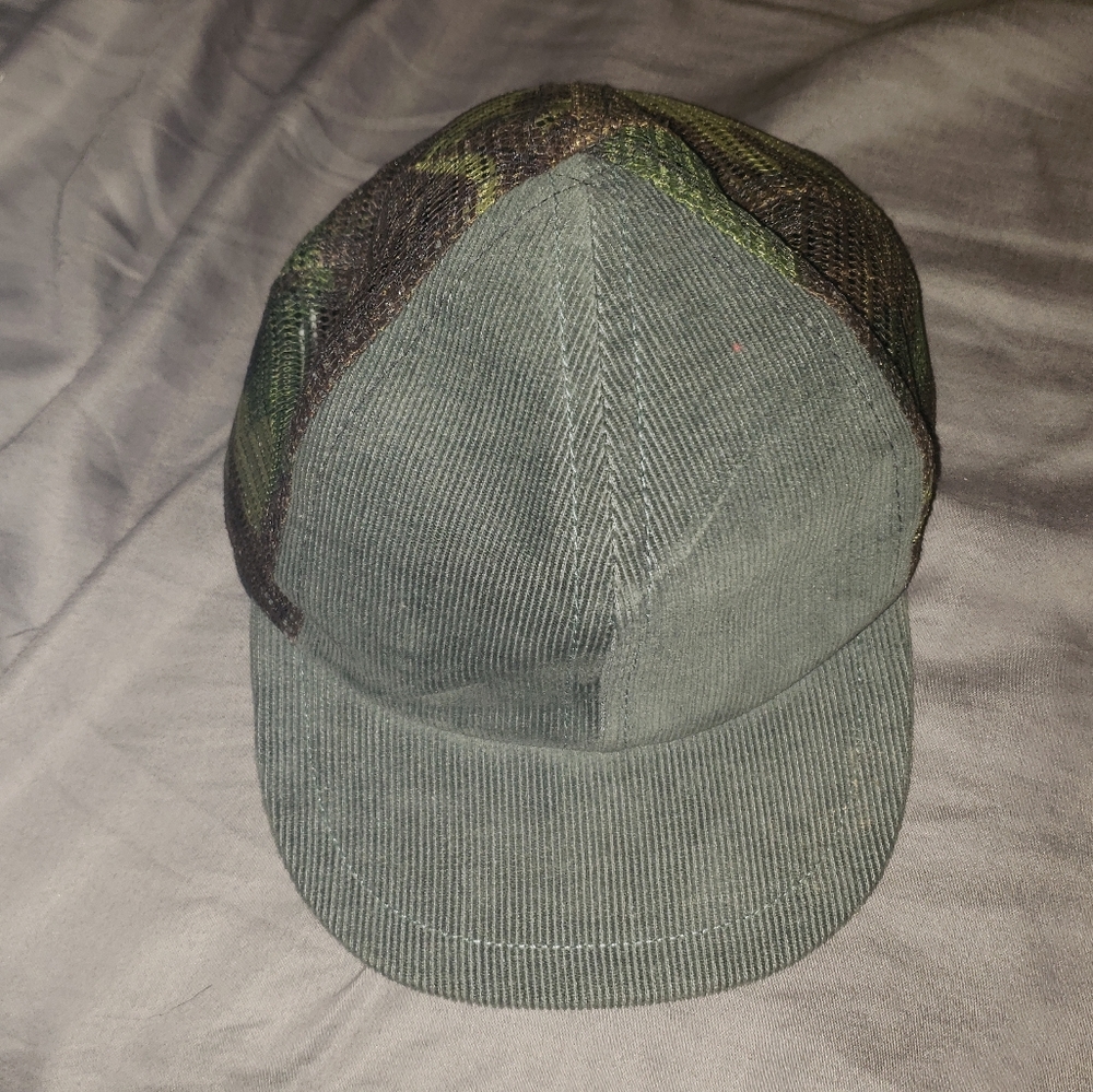 Toddler George hat